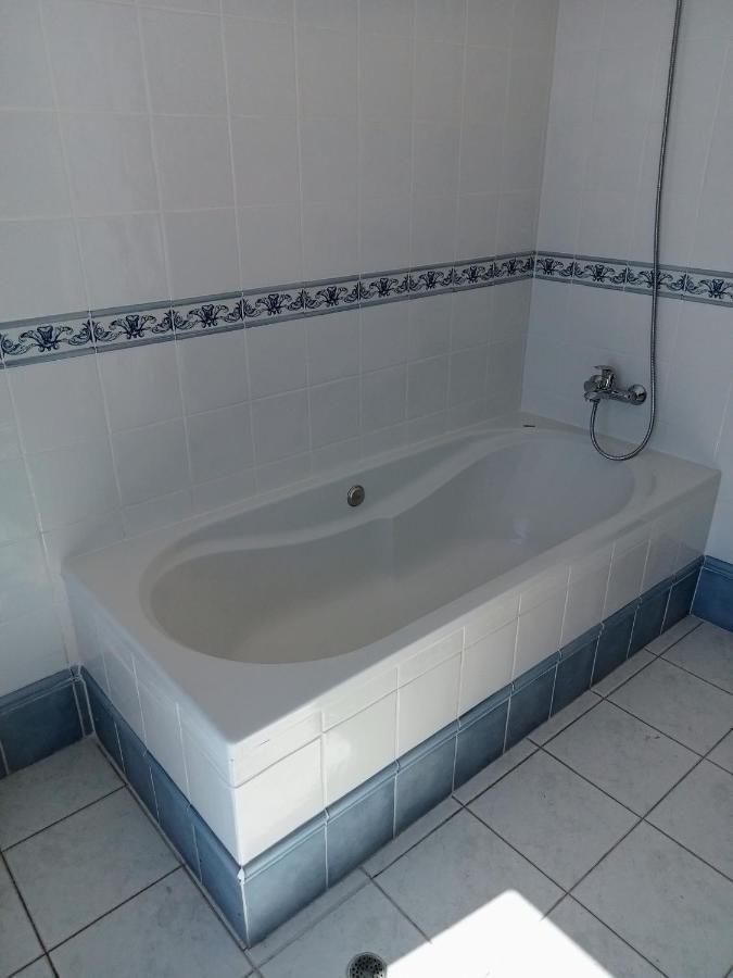 Hotel The Artist House Arco da Calheta  Zimmer foto